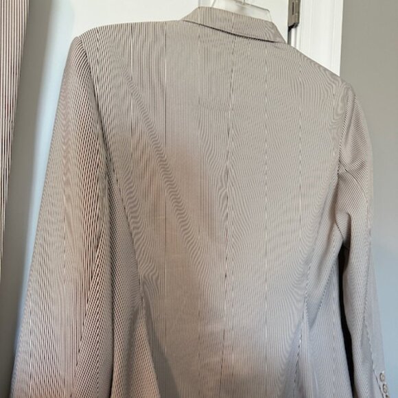 JOHN MEYER BEIGE PINSTRIPE SEERSUCKER 2PC PANTSUIT - SZ 12 - Picture 5 of 6